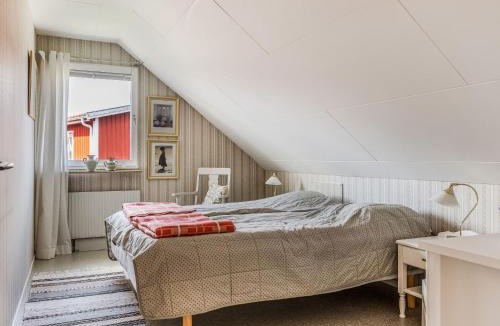 Molltorp House | Holiday Home Mölltorp by Interhome