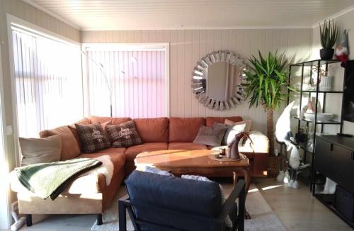 Tysvaer Apartment | Holiday home near all facilities in Grinde, Aksdal