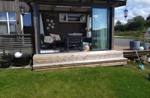 Tysvaer Apartment | Holiday home near all facilities in Grinde, Aksdal