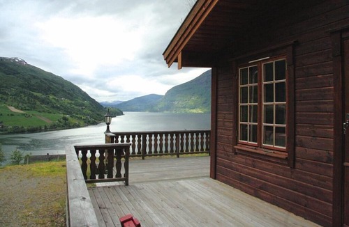 Olden House | holiday home, Olden