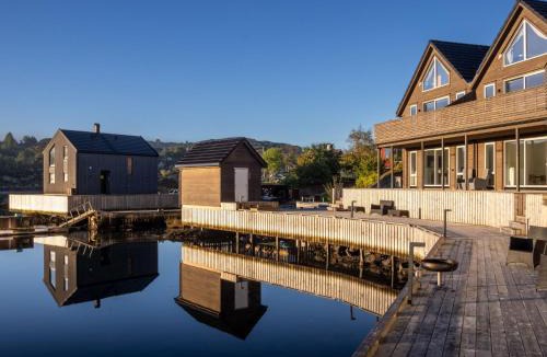 Bomlo House | Holiday Home Pale by Interhome
