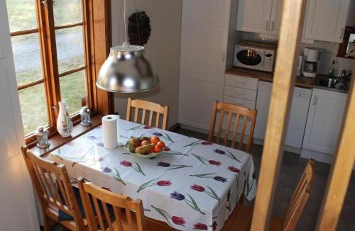 Loftahammar House | Holiday Home Rustikales Landhaus mit Garten in toller Lage by Interhome