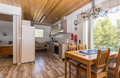 Inari House | Holiday Home Sevettijärventie 8753 by Interhome