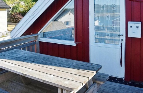 Bjugn Apartment | Holiday Home Strand