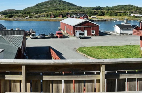 Bjugn Apartment | Holiday Home Strand