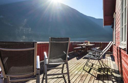 Vik House | Holiday Home Tor by Interhome