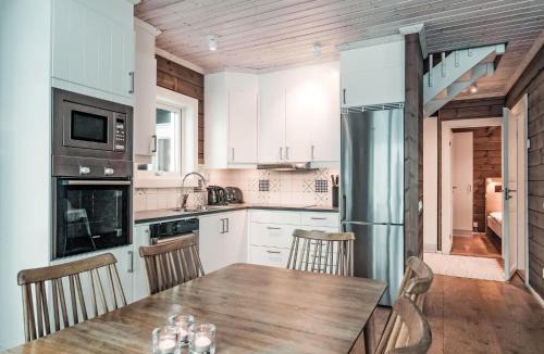 Undersaker House | Holiday Home Trillevallen 601 by Interhome