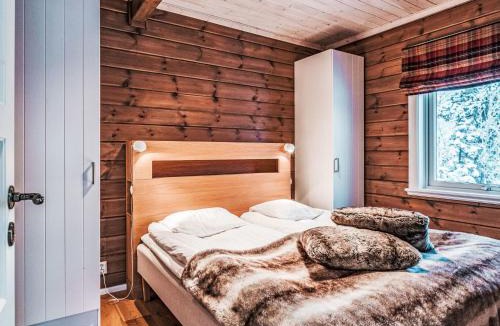 Undersaker House | Holiday Home Trillevallen 601 by Interhome