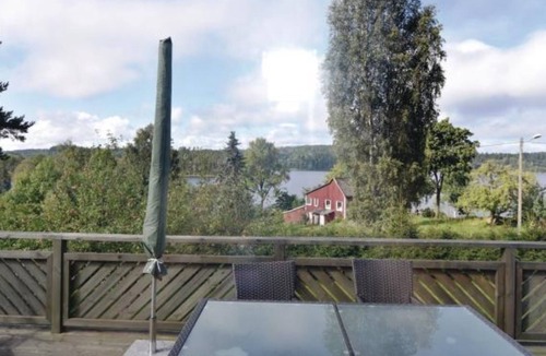 Katebol House | Holiday home with a panoramic view of Lake Sannesjön