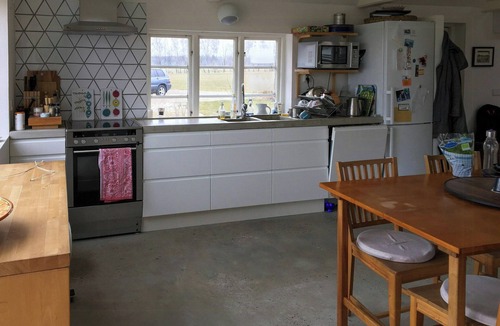 Malarhusens House | Holiday home with greenhouse near Mälarhusen
