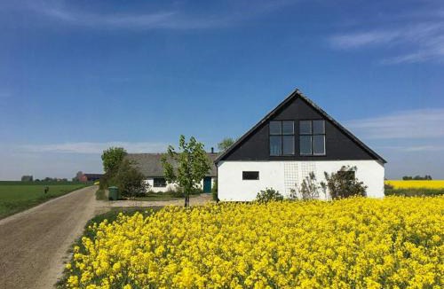 Malarhusens House | Holiday Home With Greenhouse Near Mälarhusen