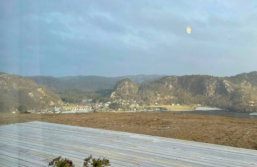 Farsund House | Holiday home with panoramic Åptafjord views