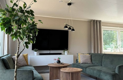 Hultsfred House | Holiday Home with Private Hot Tub in Hultsfred