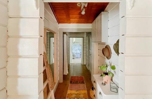 Hjarnarp House | Holiday Home With Private Garden In Ugglehult