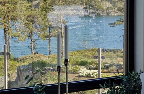 Tvedestrand House | Holiday home with royal ship views in Hagefjord