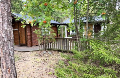 Larbro House | Holiday home within walking distance to beaches