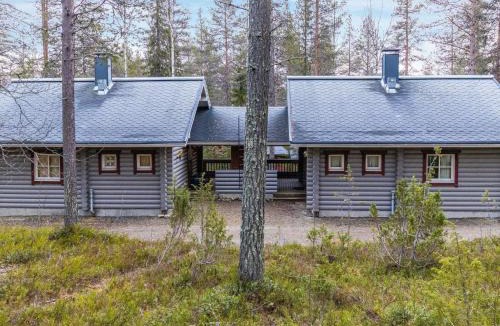 Akaslompolo House | Holiday Home Ylläksen tunturihonkamaja 5 by Interhome