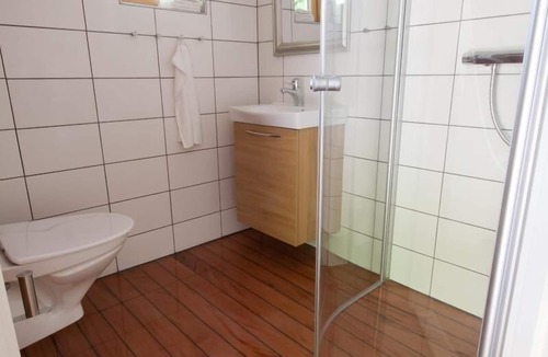 Alingsas House | Holiday house Alingsås for 1 - 9 persons with 3 bedrooms - Holiday house
