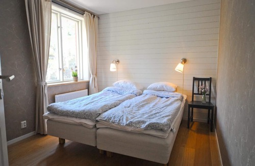 Alingsas House | Holiday house Alingsås for 1 - 9 persons with 3 bedrooms - Holiday house