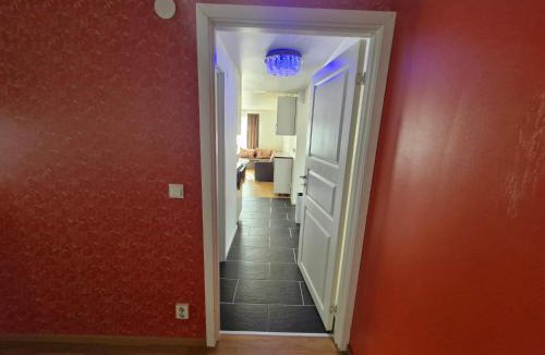 Hoor House | HOLIDAY NEST Family Guest House 80m2 - Mysigt gästhus med två sovrum i Höör