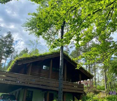 Eid Villa | Holmøy Lodge