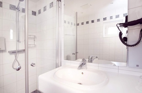 Malmo Old Town Hotel | Home Hotel Temperance – Dinner included