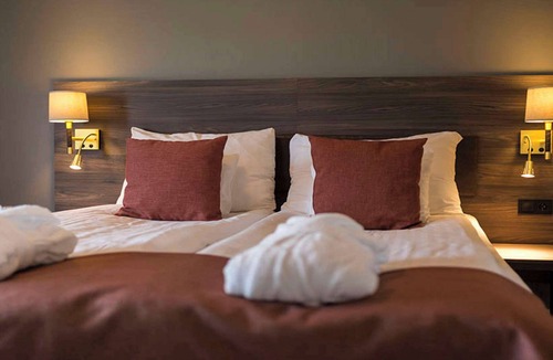 Umea Hotel | Home Hotel Uman - Dinner included