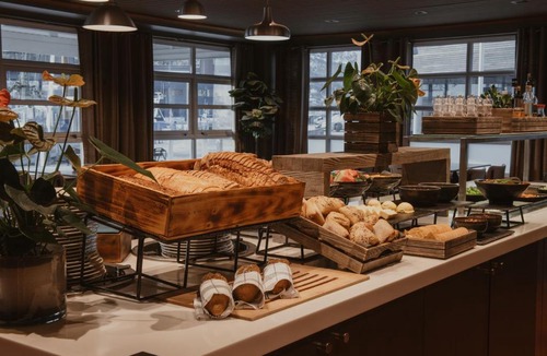 Tromso Hotel | Home Hotel With