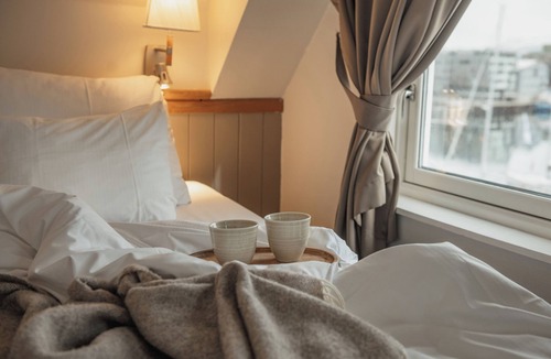 Tromso Hotel | Home Hotel With
