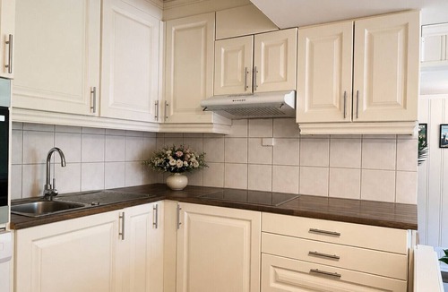 Gol Apartment | Homey apartment near Gol Town Center