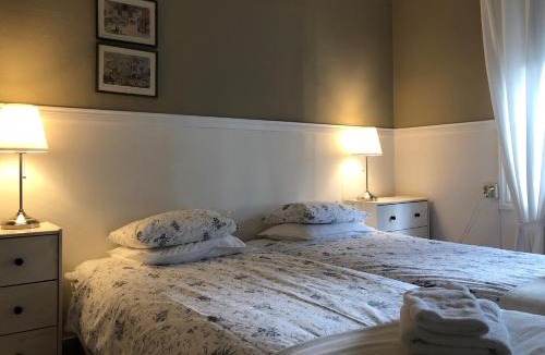 Asbro Hotel | Hotel PerOlofGården