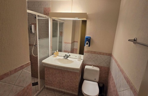 Valer Hotel | Hotell Våler-Elverum-flisa-kirkenær