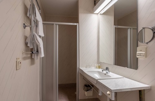 Alvsbyn Hotel | Hotell Villa Sparta