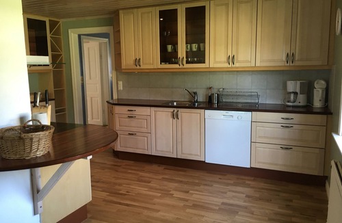 Alvesta House | House directly at the lake, silence, relaxation and fishing, internet