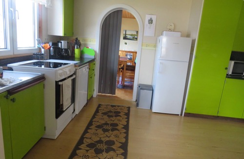 Solnehult House | House for 4 pers.; close to the lake; 10 min. to Vimmerby; sauna; fireplace; rowing boat.