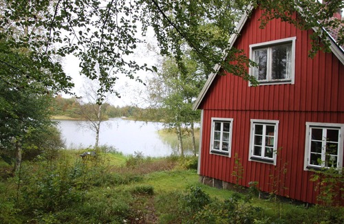Perstorp Municipality House | House in Bälinge with lake plot