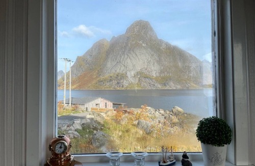 Moskenes House | House in Reine by the Fjord