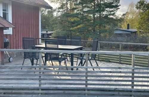 Vikbolandet House | House Sleeps 5 With Garden and Parking