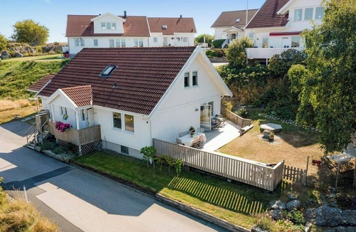 Mollosund House | House up on Ramberget in Mollösund