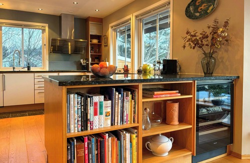 Bomlo House | House with 90 metres private beach on Bømlo