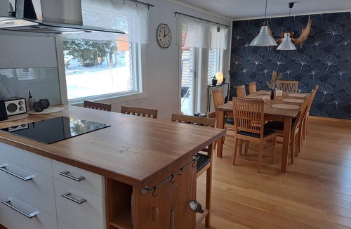 Innerstaden-Ostermalm House | House with large social areas, fantastic backyard and bathroom with sauna and bathtub