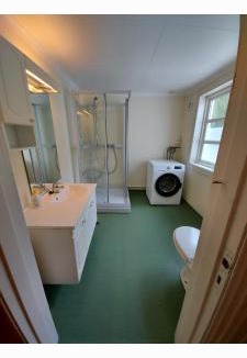 Gjovik Apartment | House with seaview to the lake Mjøsa, 8 min to town center Gjøvik