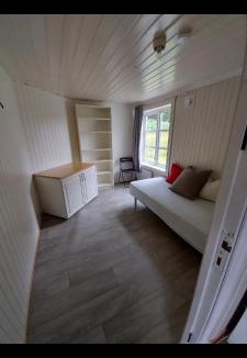 Gjovik Apartment | House with seaview to the lake Mjøsa, 8 min to town center Gjøvik