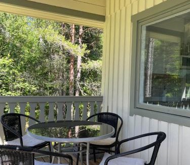 Eckero House | Hummelviks stugan