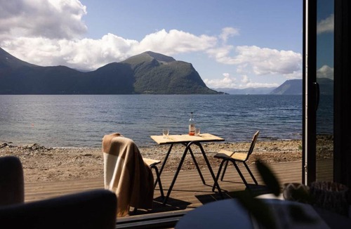 Hundeidvik House | Hundeidvik Fjord Retreat - Fjord Suite