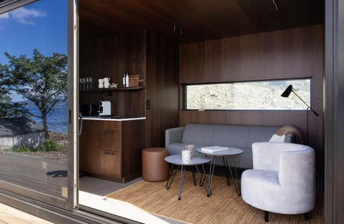 Hundeidvik House | Hundeidvik Fjord Retreat - Fjord Suite