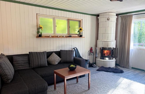 Holmsjo House | Hus Älmtamåla
