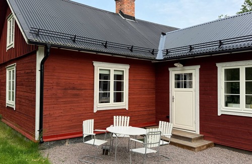 Morlunda House | Hus Hällemåla – Secluded Holiday Home in the Heart of Småland's Forests