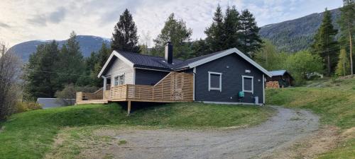 Skjaak House | Hus i flott natur