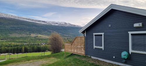 Skjaak House | Hus i flott natur